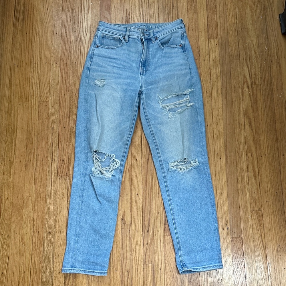 American Eagle Outfitters High Rise Distressed Blue Jeans
